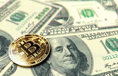 Bitcoin para dolar faturaları üzerinde döşeme. Amerika Birleşik Devletleri kavramı Bitcoin durumda. 3D render