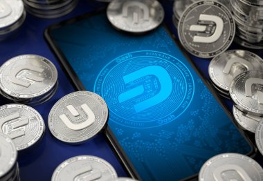 Dash sikke simgesine sahip akıllı telefon (2019 güncellenmiş logo) ekranda amo