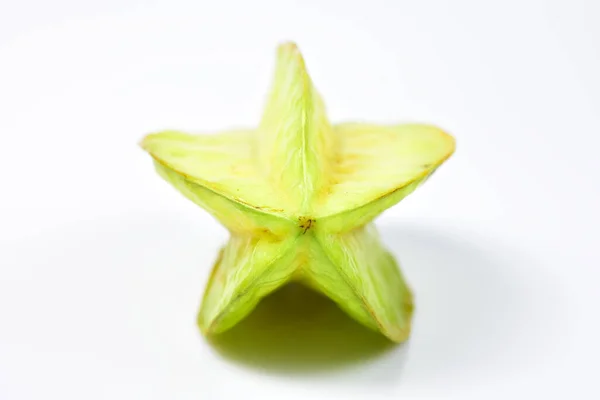 Sternfrucht Oder Karambola Auf Weißem Hintergrund — Stockfoto