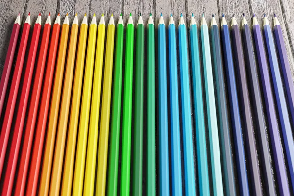 Crayons Fixés Sur Sol Bois Illustration — Photo