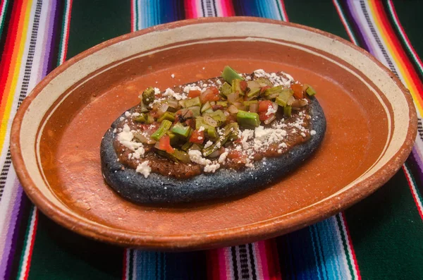 Antrojito Típico Mexicano Servido Plato Barro — Foto de Stock