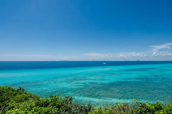 Vista panorámica del mar Caribe desde el acantilado de Isla Mujeres —  Fotos de Stock