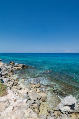 Punta Sur, Isla Mujeres 'te Karayip Okyanusu 'nun doğal manzarası