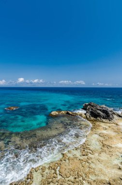Punta Sur, Isla Mujeres 'te Karayip Okyanusu 'nun doğal manzarası