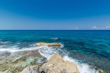 Punta Sur, Isla Mujeres 'te Karayip Okyanusu 'nun doğal manzarası