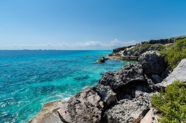 Punta Sur, Isla Mujeres 'te Karayip Okyanusu 'nun doğal manzarası