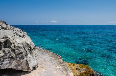 Punta Sur, Isla Mujeres 'te Karayip Okyanusu 'nun doğal manzarası