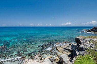 Punta Sur, Isla Mujeres 'te Karayip Okyanusu 'nun doğal manzarası