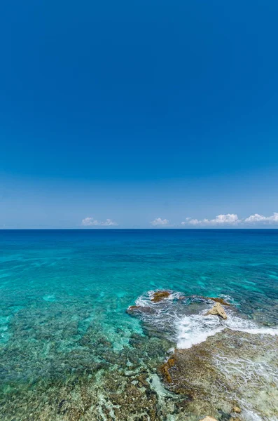 Punta Sur, Isla Mujeres 'te Karayip Okyanusu 'nun doğal manzarası