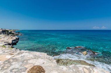 Punta Sur, Isla Mujeres 'te Karayip Okyanusu 'nun doğal manzarası
