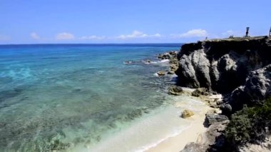 Punta Sur kayalıkları 'ndan Isla Mujeres 'in doğal manzarası