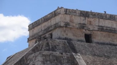 Kukulkcan castle at Chichen Itza
