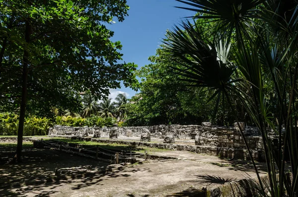 Sitio arqueológico de San Miguelito en Cancún, México — Foto de Stock