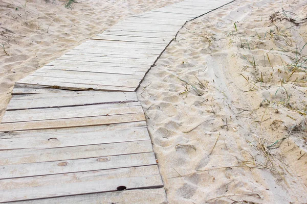Podłoże Drewniane Deski Piasku Drewniany Chodnik Piaszczystej Plaży Naturalne Materiały — Zdjęcie stockowe