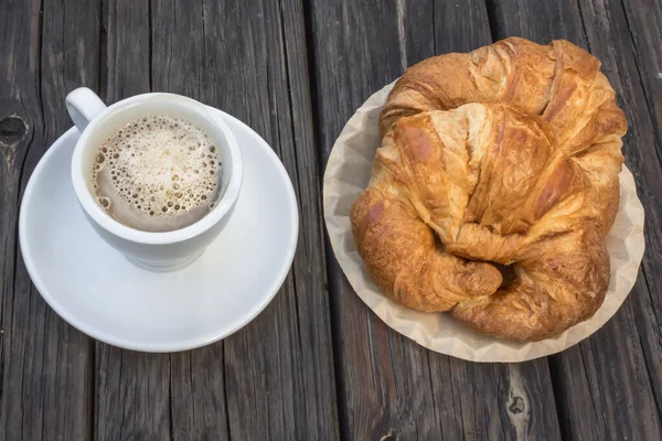 Färskt Bageri Mysig Bakgrund För Ett Kafé Svart Kaffe Och — Stockfoto