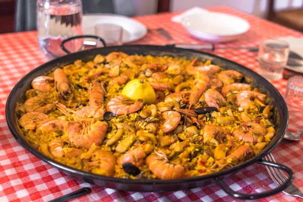 Paella Con Mariscos Plato Para Compañía Restaurante Cocina Casera Cocina — Foto de Stock