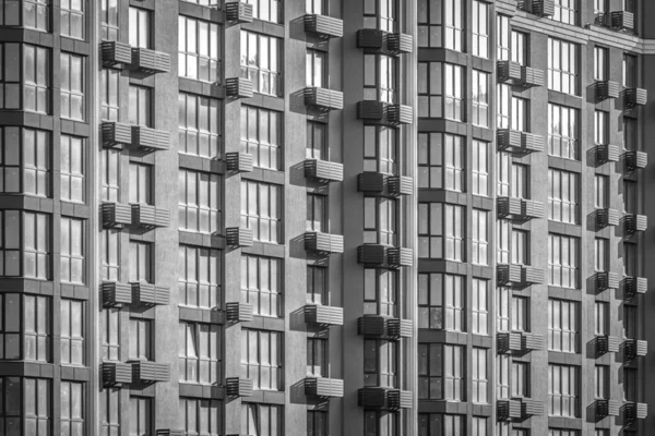 건축의 기하학 부동산 시장이요 도시의 아파트들 바닥에 창문들 — 스톡 사진