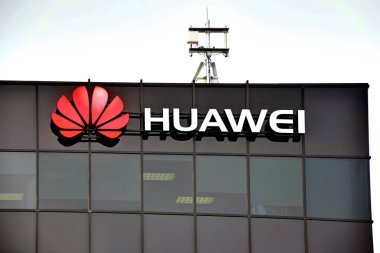 Kanata, Kanada - 31 Aralık 2018: Huawei Ottawa araştırma ve geliştirme merkezi Terry Fox yolda. Çin Uluslararası Telekomünikasyon ekipman ve tüketici elektronik şirket Kanada'da önemli yatırım vardır. Kanada şu anda eksilerini