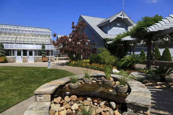 Centro de Visitantes no Arboreto da Carolina do Norte em Asheville — Fotografia de Stock