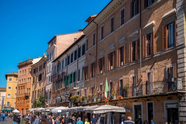 Roma 'nın merkezindeki Piazza Navona, İtalya, Avrupa' daki eski evler