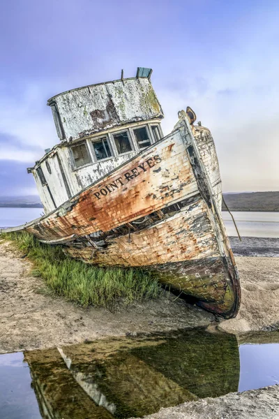 Oude Point Reyes Boot Geworteld Tomales Bay Inverness Californië Heeft — Stockfoto