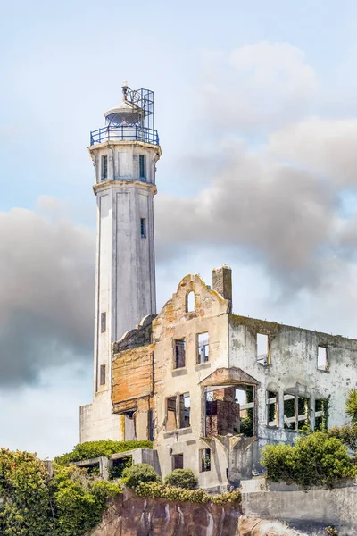 Torre Del Faro Alza Sobre Histórica Isla Alcatraz Bahía San —  Fotos de Stock