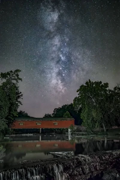 Milky Way Stretches Night Sky Owen County Indiana Cataract Covered — Stock Photo, Image