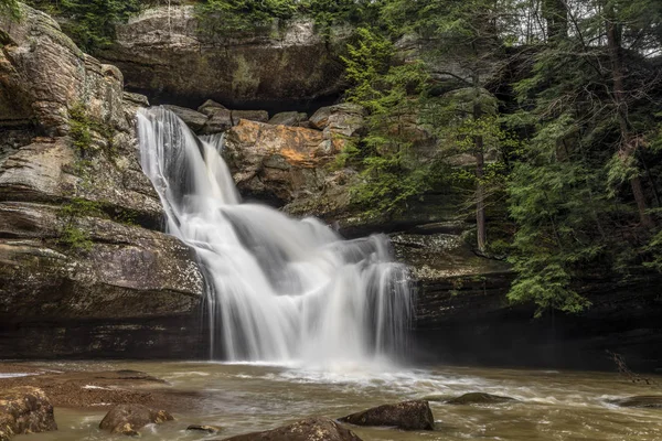 Przepływ Cedar Falls — Zdjęcie stockowe