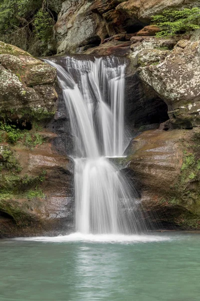 Cascada en Old Mans Cave — Foto de Stock