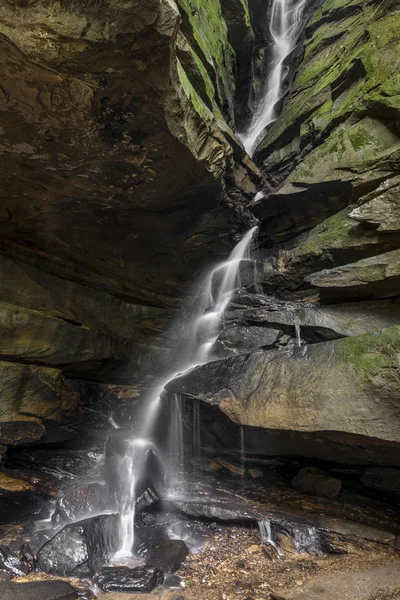 Broken Rock Falls — Stock Photo, Image