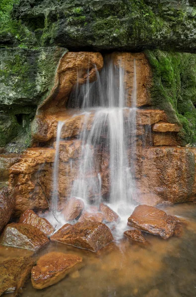 Water from The Yellow Spring — Stock Photo, Image