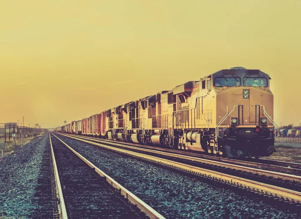 Freight Train Locomotive Travelling Arizona Sunset — Stock Photo, Image