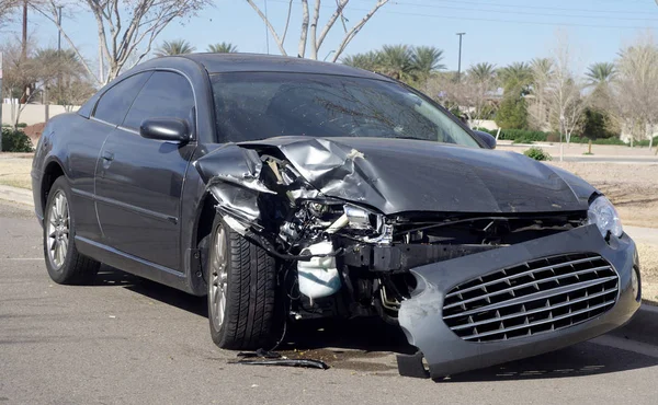 Car Crash Scene Vehicle Being Towed Away Police Car — Stock Photo, Image