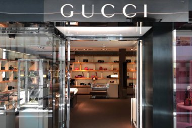 Scottsdale, Az/ABD-7.4.18: Gucci bir İtalyan lüks moda ve deri ürünler markasıdır. Gucci 1921 yılında Floransa'da Guccio Gucci tarafından kuruldu