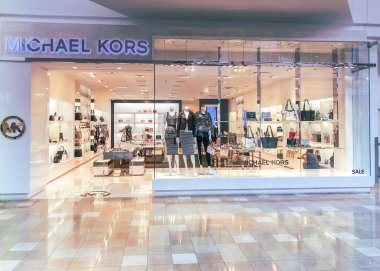 Chandler, Az/ABD - 7.11.18 Michael Kors Holdings Ltd Amerikan moda bir şirkettir. Onlar onlar artık Aralık 2018 tarafından aşamalı olarak kendi ürünlerinde hayvan kürk kullanacak açıkladı.