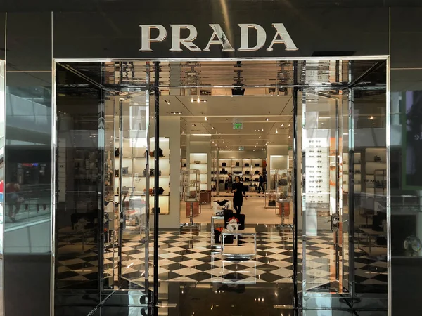 Скоттсдейл Usa Prada Итальянский Роскошный Дом Моды Специализирующийся Сумочки Аксессуары — стоковое фото