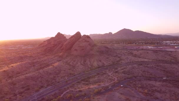 Drone Filmato Della Zona Ricreazione Del Deserto Papago Park Vicino — Video Stock