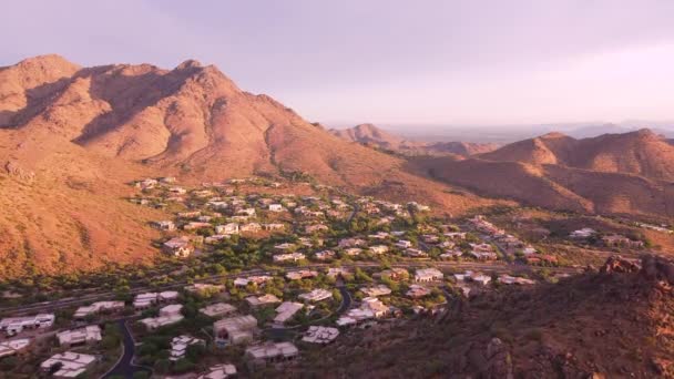 Flygbilder Från Norra Scottsdale Området Arizona Vid Solnedgången — Stockvideo