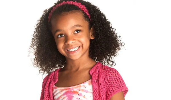 Sonriente Niña Feliz Con Hermoso Pelo Rizado Muy Rizado —  Fotos de Stock