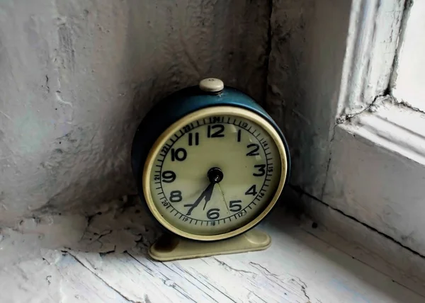 Retro Green Clocks White Wooden Window Showing Time — стоковое фото