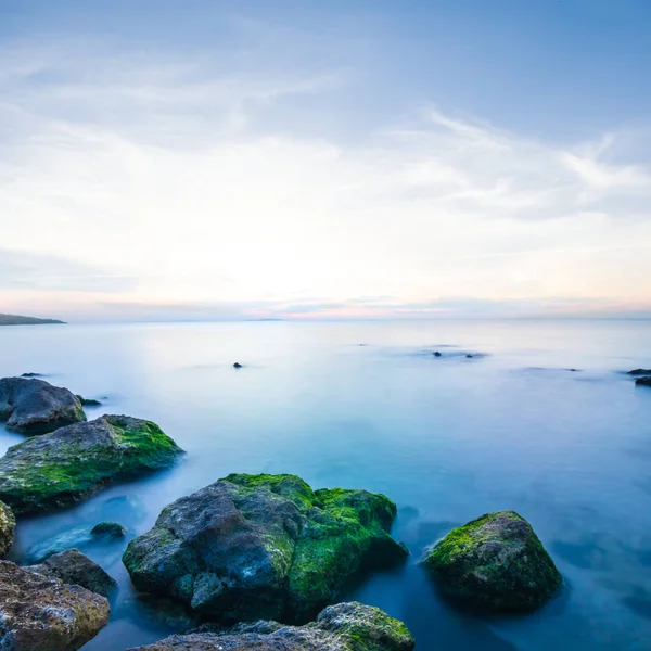 Escena Noche Tranquila Costa Del Mar Con Piedras — Foto de Stock