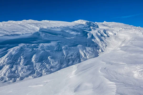 Crête Montagne Enneigée Hiver — Photo