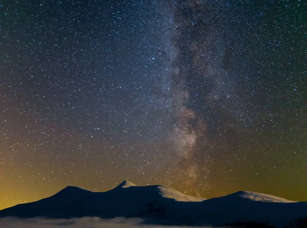 Lattea Sopra Crinale Montagna — Foto Stock