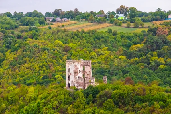 Ruin Red Castle Tower Green Fields Ukraine — Stock Photo, Image
