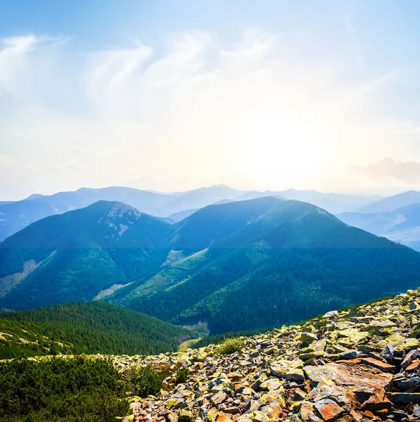 kayalık dağ geçidi peyzaj gün batımında
