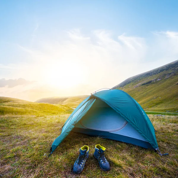 Touristic Camp Mountain Valley Sunset — Stock Photo, Image