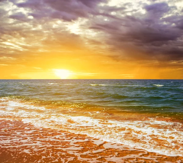 Zomer Zandstrand Bij Zonsondergang — Stockfoto