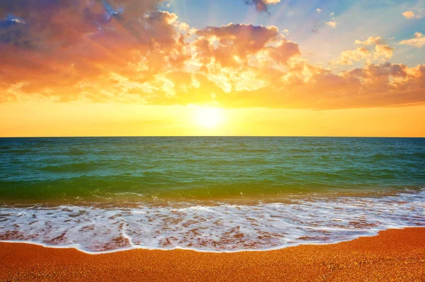 Krásné Letní Písčité Mořské Pláže Scénu Západ Slunce — Stock fotografie