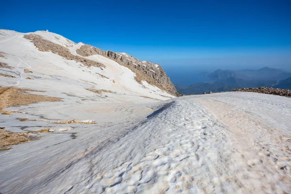 Tahtali Dagi Monte Inclinação Uma Neve Derretida Vista Para Uma — Fotografia de Stock
