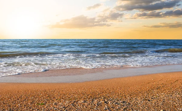 Bella Scena Vacanza Estiva Spiaggia Mare Sabbioso Tramonto — Foto Stock